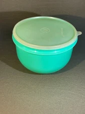 Vintage Tupperware Lettuce Crisper Bowl Container Jadeite Green (see note) (1024