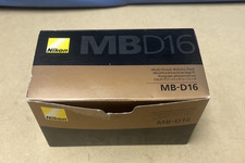 Nikon MB-D16 Multi-Power Battery Pack for Nikon D750 DSLR Camera