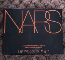 Laguna Bronzing Powder - 04 Laguna Light-Medium di NARS per donna - 0,38 oz
