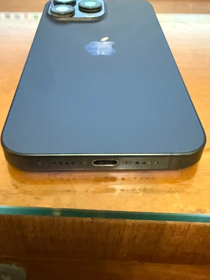 Apple iPhone 15 Pro Max 256GB Blue Titanium (AT&T) – 100% Battery – Pristine! - Image 4 of 4
