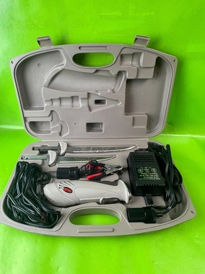 Rapala Electric Fillet Knife Set with case 2 blade battery car adapter