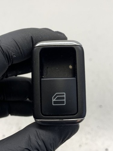 Mercedes-Benz E A207 2011 Schalter el. Fensterheber A2048707358 DRA33706