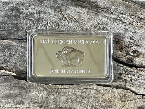 German Buffalo Design =  1 German Silver Bar with Case