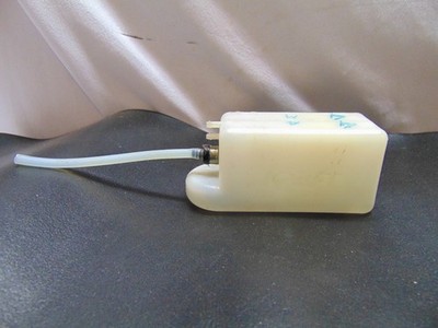 Kraft remote Control Airplane plastic gas tank Container holds 6 oz 4.5 x 1.5 x2