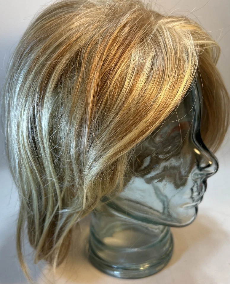 Raquel Welch Wig Upstage Pale Gold Wheat Tru2Life Synthetic Hair With Wig Liner - Image 3 of 4