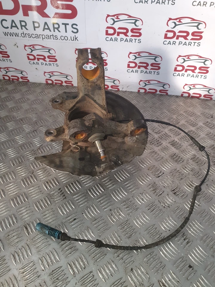 BMW X3 FRONT HUB KNUCKLE E83 PASSENGER NSF 2.0 DIESEL 2004 - 2010 - Image 2 of 4