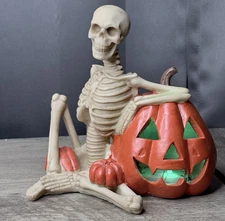 Flora Bunda Skeleton & Pumpkin w/Color Changing LED Lights Ployresin