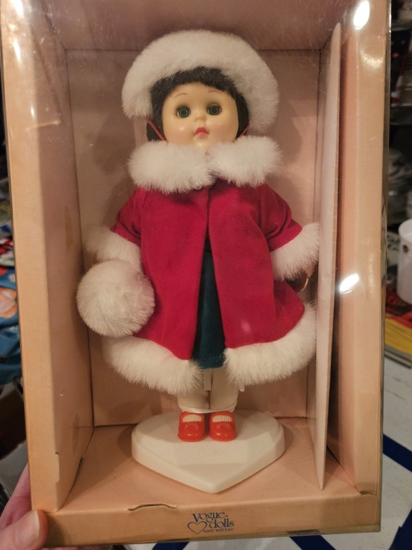 Vintage CHRISTMAS Doll  8” Doll Vintage Vogue GINNY 1989 Stand Box Posable 