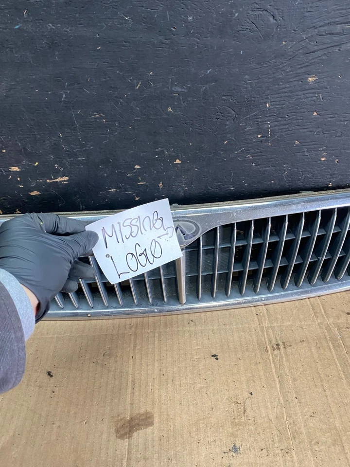 Parrilla superior delantera Infiniti i30 1996 a 1999 OEM T3967 DG Foto 4 de 4