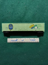 TYCO #C11280 CHIQUITA BANANAS 62' BOX CAR