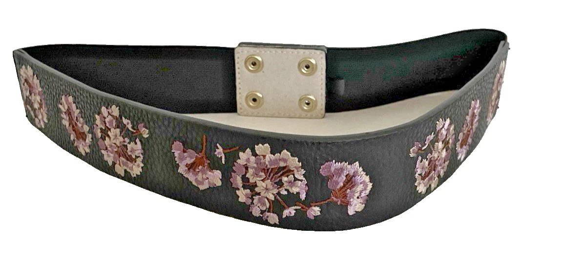 White House Black Market Patent Leather Wide Statement Belt Floral Filigree Sz M Amazon.com: Circle Y Women main image 3