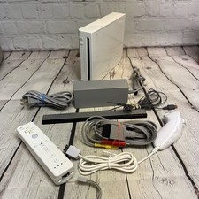 Nintendo Wii Black Console RVL-001 Bundle W/ Remote, Sensor Bar, Cords, Nunchuk