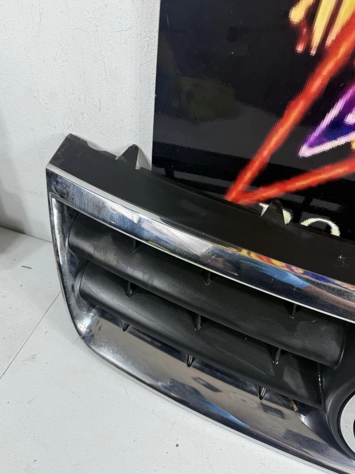 Parrilla de parachoques de radiador superior cromada OEM para VW Touareg 2004-2007 Foto 2 de 4