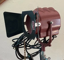 Mole Richardson Type 2351 200w Midget Solar Spot with barn doors          (RG11)