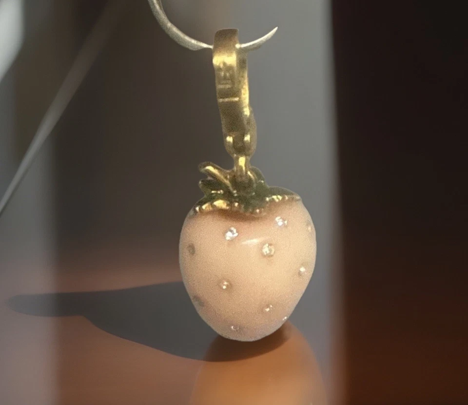 Raro Retirado Difícil de Encontrar Juicy Couture Pulsera Dije Rosa Fresa Esmalte Estrás Foto 3 de 4