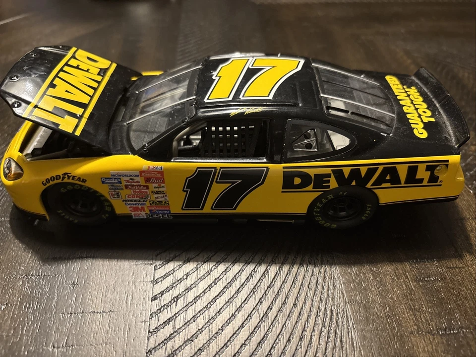#17 Matt Kenseth Dewalt NASCAR 压铸 1/24 比例无盒! — 第 4/4 张图片