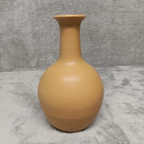 Van Briggle Colorado Springs Co Original Signed Art Pottery Vase Beige 6.625"