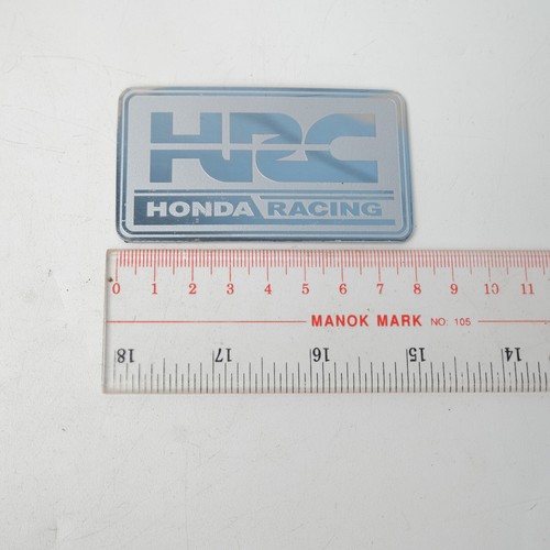 Emblema universal HRC Honda Racing Corporation placa de acero inoxidable 8X4,5 CM - Imagen 3 de 5