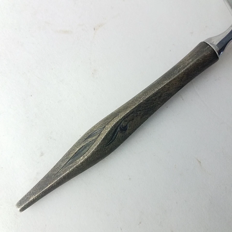 Servidor de pasteles Wallace con mango de ley hoja de acero inoxidable Foto 3 de 4