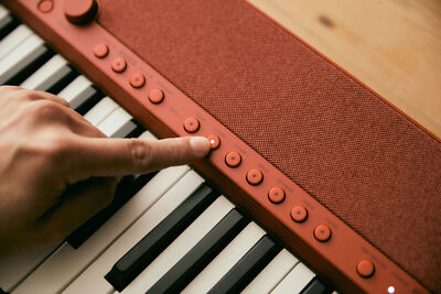 CASIO Casiotone 61鍵 Casio CT-S1 Casiotone 61-Key Keyboard - Red w/ Adjustable