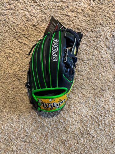 Wilson A2000 Savannah Bananas Baseball Glove Philadelphia 1786SS 11.5” Exclusive