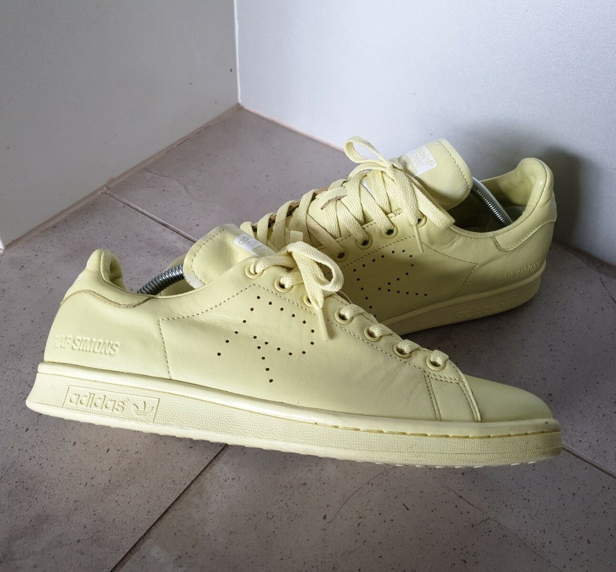 Rare Adidas x Raf Simons 10 Stan Smith Frozen Blush Yellow Rare Adidas x Raf Simons 10 Stan Smith Frozen Blush Yellow