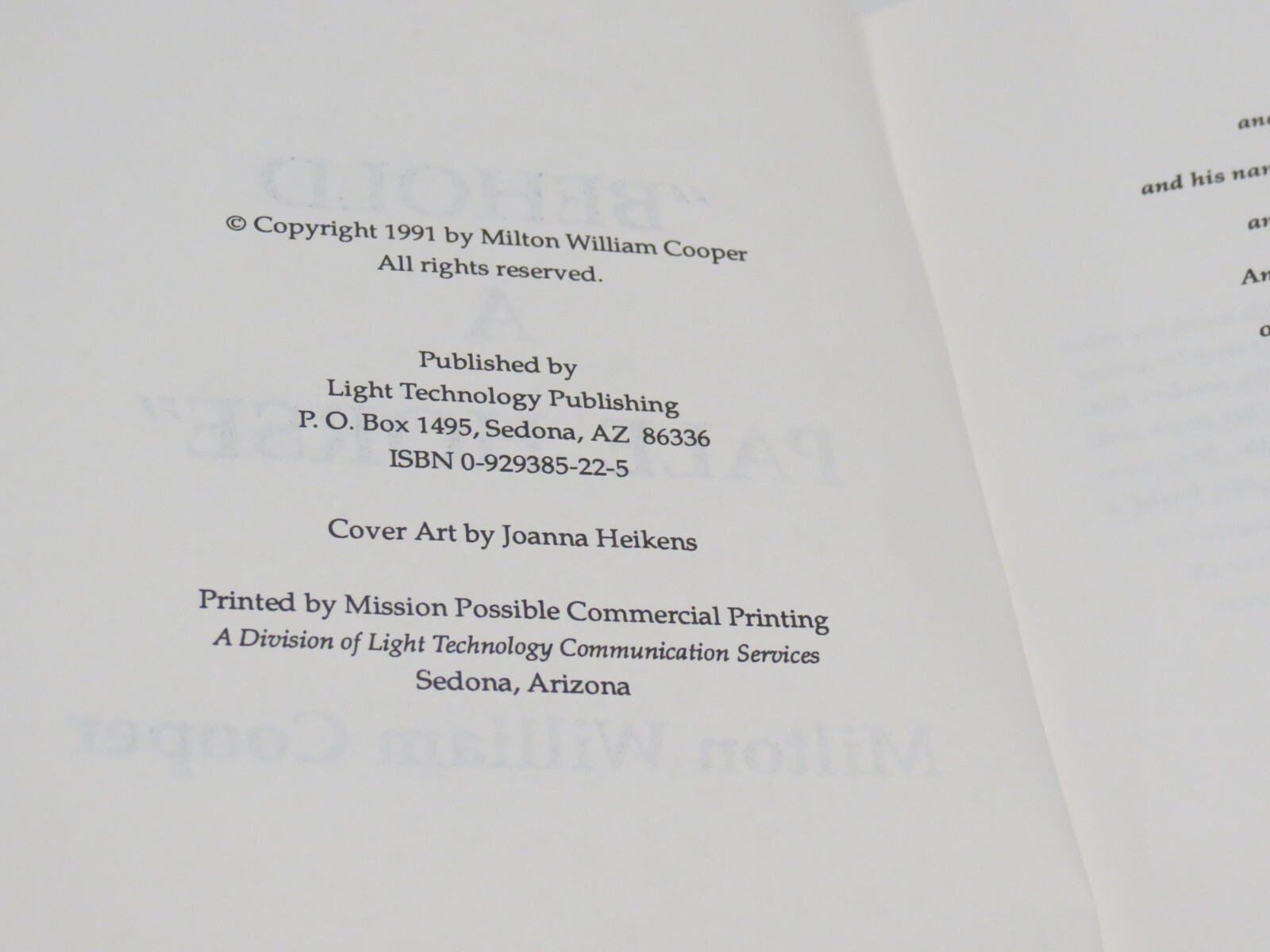 Behold A Pale Horse William Cooper 1991 PB Signed 2x Inscribed