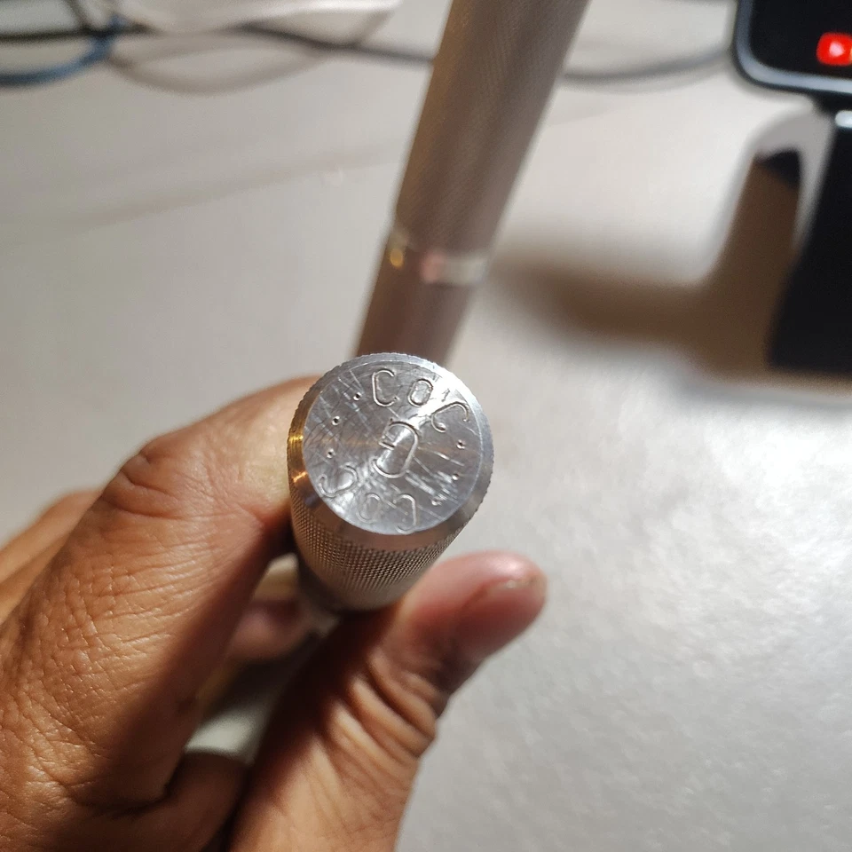 Captains of Crush Pinza de mano GUÍA Fortalecedor de agarre - (60 lb) - Usado Foto 2 de 4