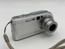 Sony Cyber-shot DSC-P200 7.2MP Digital Camera - Silver