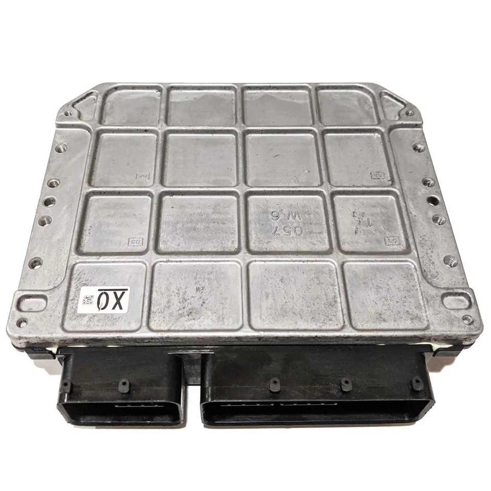 Módulo de control del motor OEM ECU Toyota Prius C 1,5 L híbrido 2013-2015 / 89661-47591 Foto 3 de 3