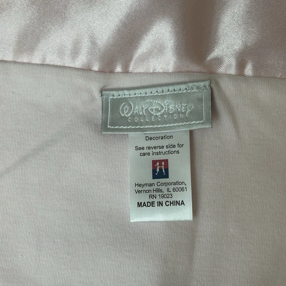 Manta Bebé Canguro Winnie the Pooh Colección Disney Satén Volantes Borde Rosa Foto 3 de 4