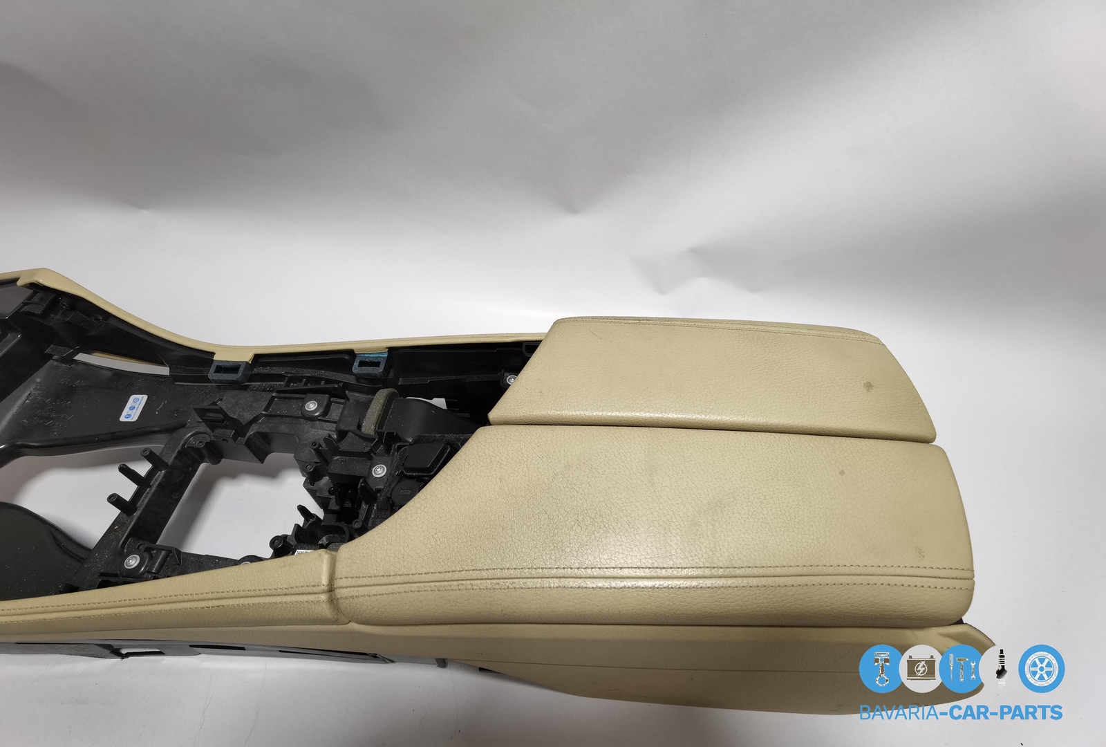 BMW 9288908 F10 F11 Mittelkonsole Mittelarmlehne venetobeige 