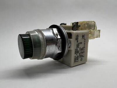 Square D 9001 KM-1 with 9001 KA-2 Green Illuminated Buttton