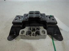 Volkswagen T-roc Tsi 2017-2023 1498 Engine Mount (passenger 5Q0199555AB N73