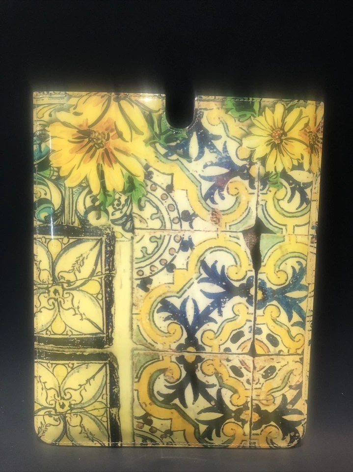 Dolce & Gabbana Milano Italia Amarillo Tablet Funda Libro Electrónico Cuero iPad Folio Foto 2 de 4