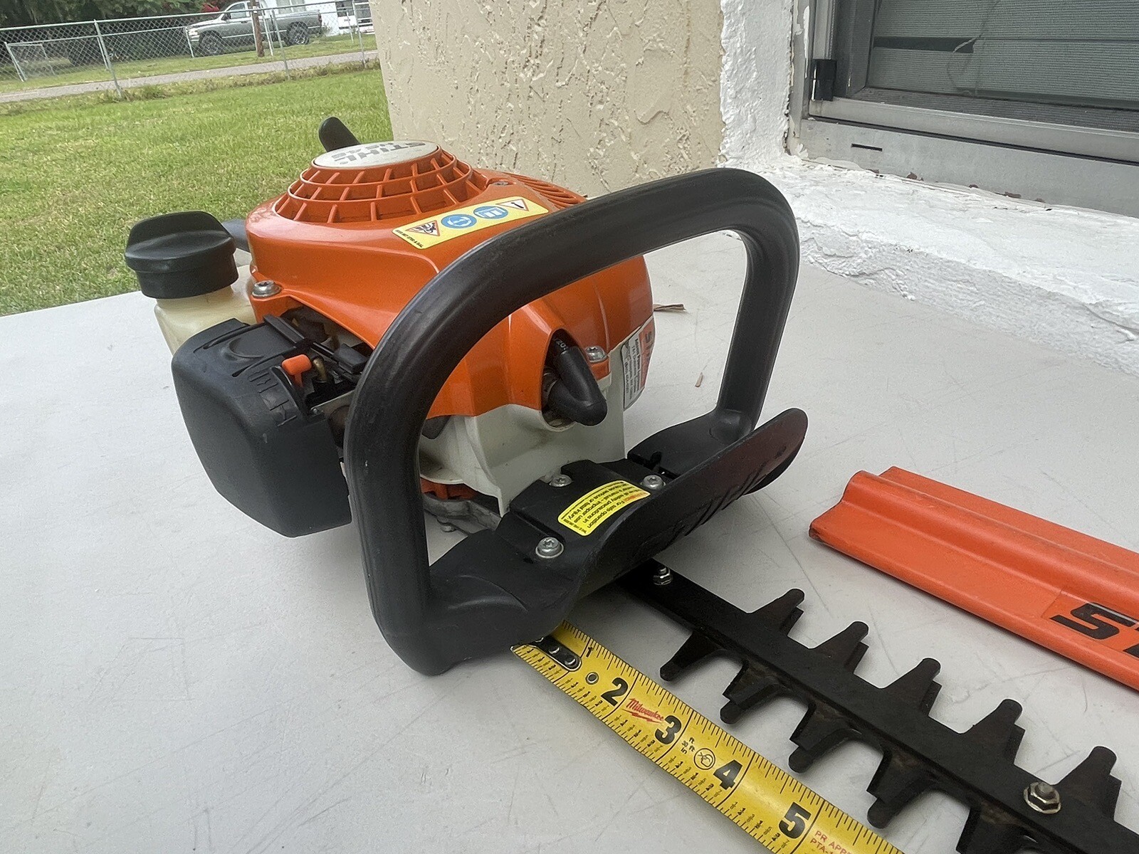 Stihl HS45 18" Gas Powered Hedge Trimmer double blades with Cover