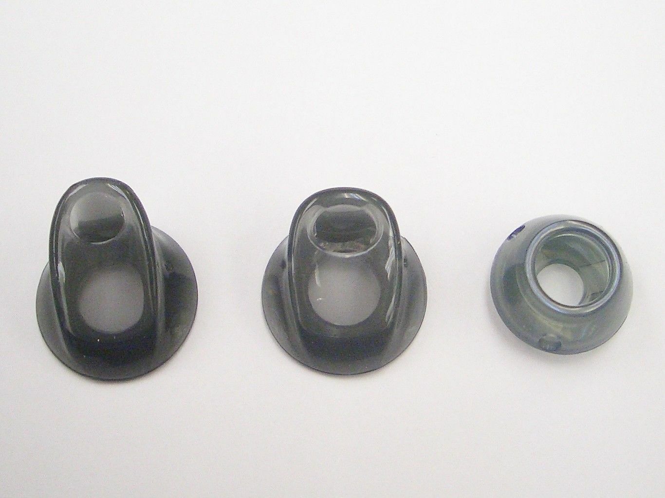 Original Jabra MOTION Accessory Pack contains 3 EarGels in (S, M, L) 3-size GREY