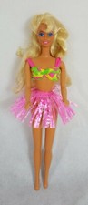 1990's HAWAIIAN FUN Beach BARBIE doll with Hula Skirt Swimsuit 1990