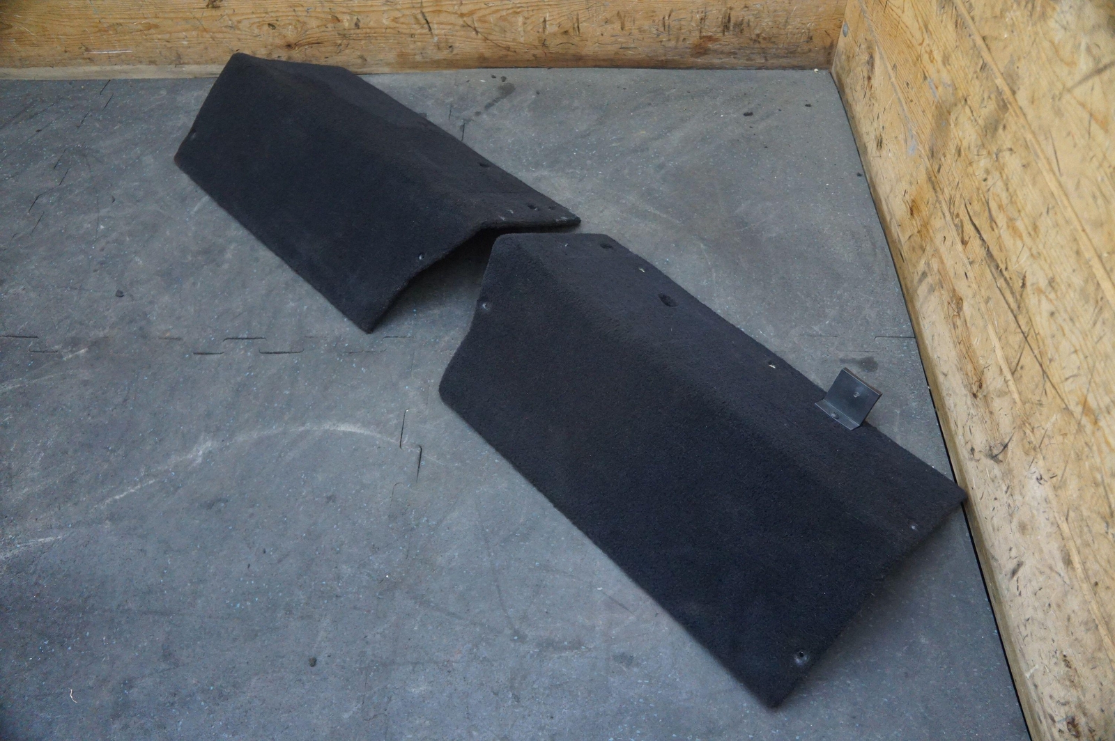 Set Of 2 Rear Station Cover Bulkhead Wall Black Carpet Oem Ferrari 360 Modena 03