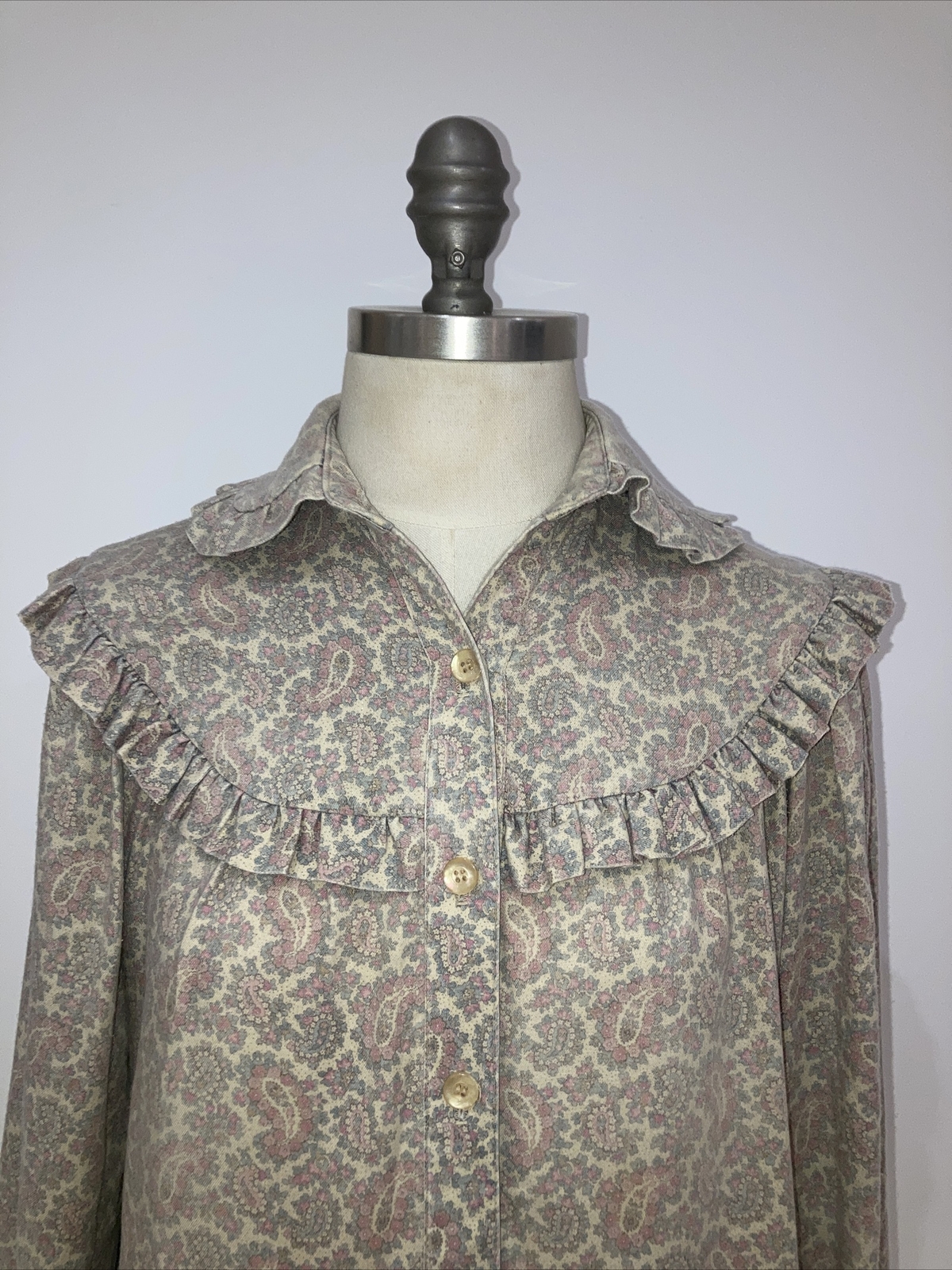 Rare Vintage Paisley 1970s Selfridges Floral Shirt with Frills, 21" pit to pit 2