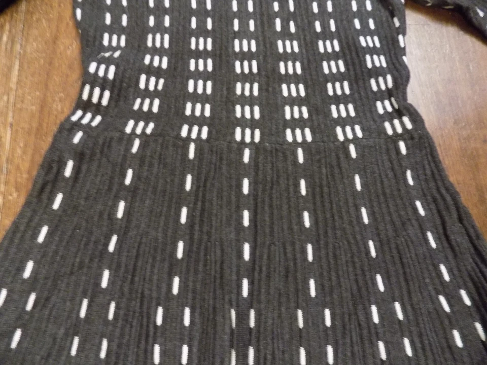 GABBY SKYE Knit Sweater Dress Sz M Soft Fit & Flare Gray Striped Dotted White - Image 3 of 4