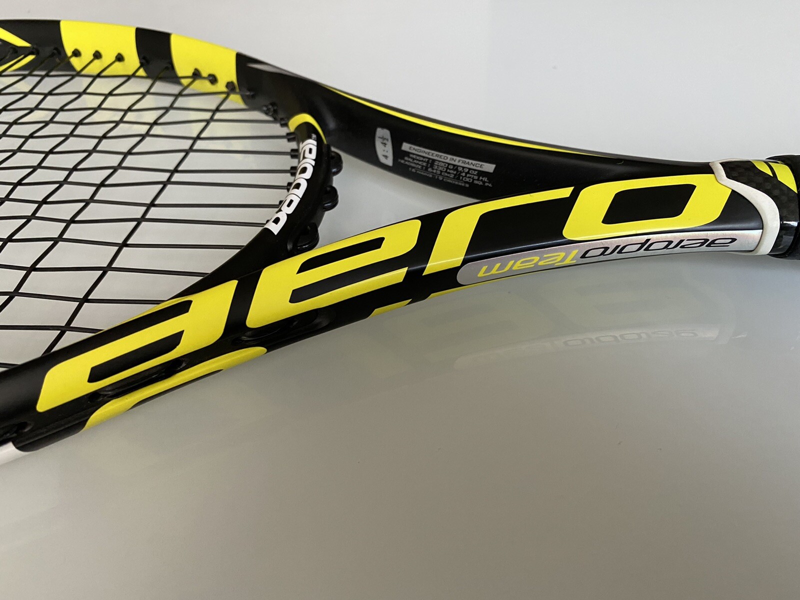 バボラ aeroproteam 値段が激安 www.lsansimon.com