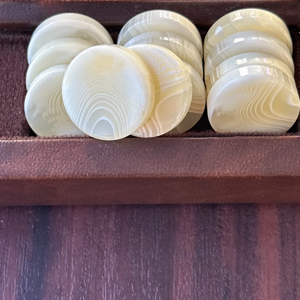 Hermoso Juego de Backgammon Vintage de Pressman en Estuche de Cuero Sintético - ¡Completo! Foto 4 de 4