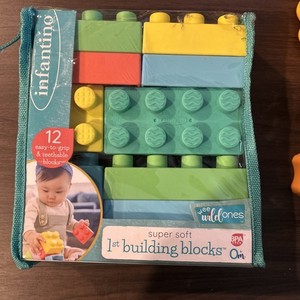 Infantino Soft Building Blocks Easy-to-Hold for Babies Toddlers Set 12 
