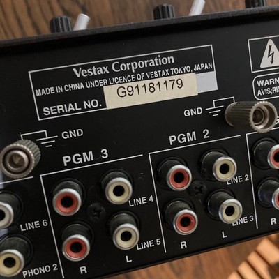 Vestax VMC-004FX DJミキサー Vestax VMC-004 FX DJミキサー105 今だけ！約￥20,000以上値下げ中