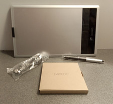 WACOM Bamboo Create Pen and Touch Tablet CTH-670 W/Box  Instructions