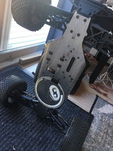 HPI 1/8 scale trohpy truggy 4.6 nitro stadium truck - Picture 16 of 19
