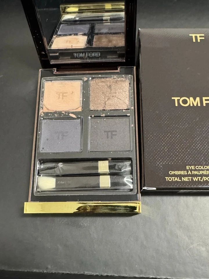 Tom Ford 45 ICONIC SMOKE   Quad Creme Eye Shadow Palette 0.18 OZ | damaged - Image 4 of 4