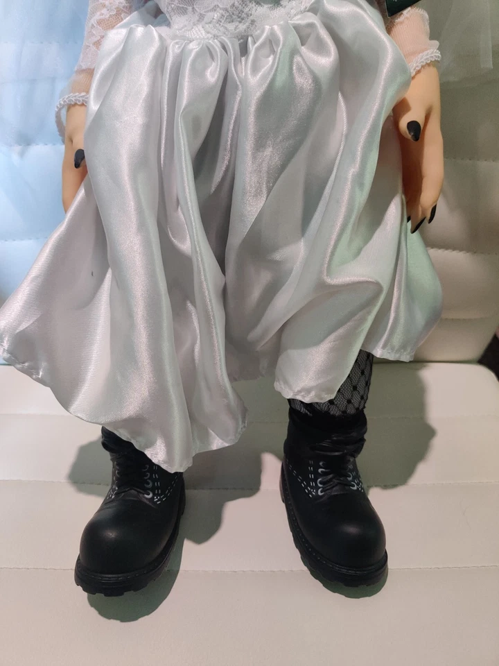 Bride Of Chucky TIFFANY 22 英寸复制品娃娃/通用/SPENCERS 全新带标签儿童游戏 — 第 3/4 张图片