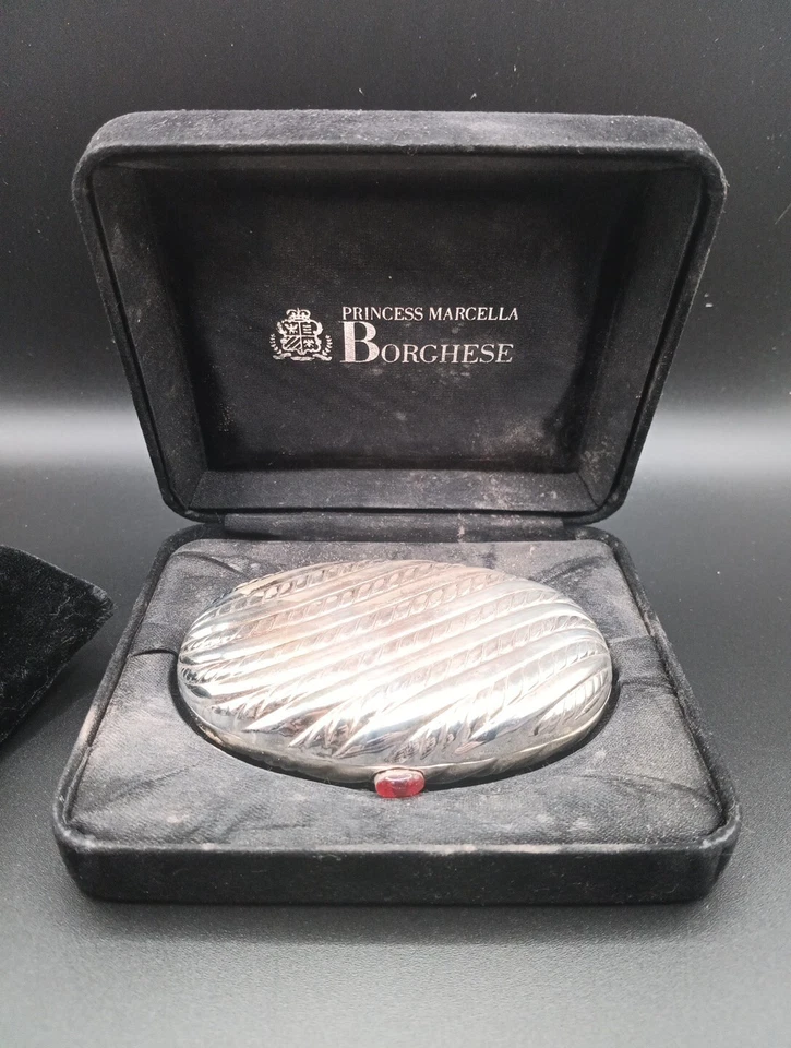 EUC NIB Vintage Princess Marcella Borghese Limited Edition Compact Powder Milano - Image 2 of 4